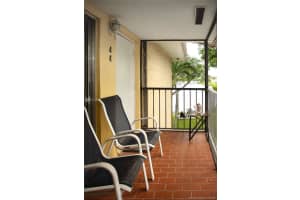 15669 SW 73rd Cir Terrace, Miami, FL 33193, Sold 12/23/20