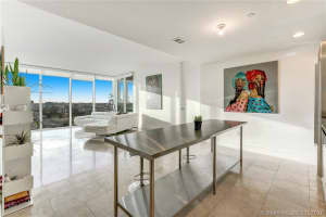 1040 Biscayne Blvd, Miami, FL 33132, Sold 05/06/21