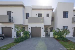 9182 SW 5th Ln, Miami, FL 33174, Sold 12/30/20