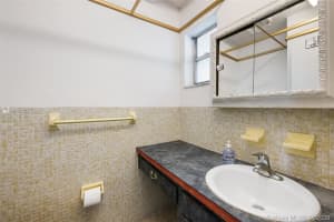 329 SE 3rd St #303s, Hallandale Beach, FL 33009, Sold 01/05/21
