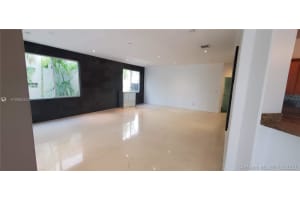 11321 NW 46th Ln, Doral, FL 33178, Sold 02/01/21