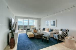 411 N New River Dr E, Fort Lauderdale, FL 33301, Sold 03/18/21