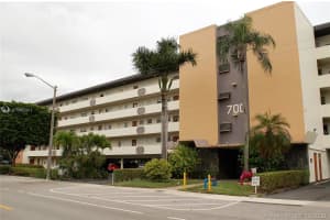 700 NE 14th Ave, Hallandale Beach, FL 33009, Sold 03/31/21