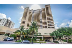 2555 Collins Ave PH 112, Miami Beach, FL 33140, Sold 05/14/21