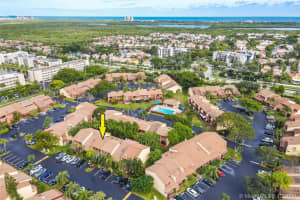 448 SE 14th St, Dania Beach, FL 33004, Sold 12/30/20