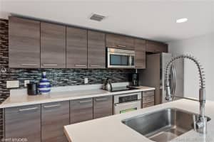 421 Meridian Ave, Miami Beach, FL 33139, Sold 07/16/21