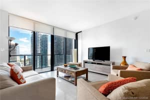 88 SW 7th St, Miami, FL 33130, Sold 10/28/21