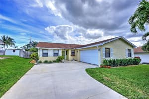 7494 SE Peacock St, Hobe Sound, FL 33455, Sold 02/11/21