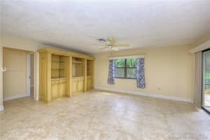 7494 SE Peacock St, Hobe Sound, FL 33455, Sold 02/11/21