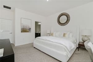 10300 NW 70th Terrace, Doral, FL 33178, Sold 01/15/21