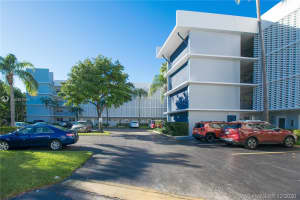 871 NE 195th St, Miami, FL 33179, Sold 04/01/21