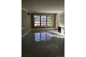 7450 Miami Lakes Dr APT C205, Miami Lakes, FL 33014, Sold 01/08/21