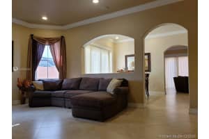 18122 NW 91st Ct, Hialeah, FL 33018, Sold 04/30/21