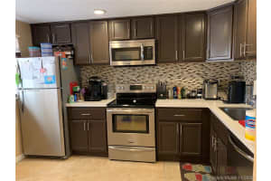 8856 W McNab Rd, Tamarac, FL 33321, Sold 05/12/21