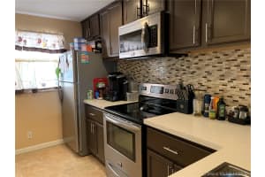8856 W McNab Rd, Tamarac, FL 33321, Sold 05/12/21