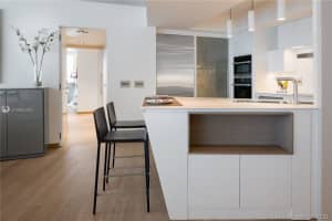 450 Alton Rd, Miami Beach, FL 33139, Sold 03/03/21