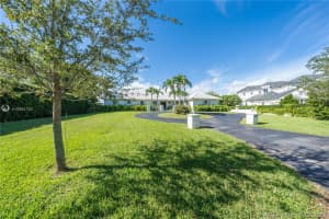 9330 Gallardo St, Coral Gables, FL 33156, Sold 04/20/21