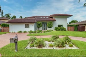 418 Holiday Dr, Hallandale Beach, FL 33009, Sold 03/30/21
