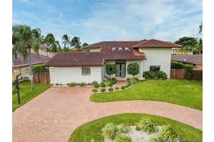 418 Holiday Dr, Hallandale Beach, FL 33009, Sold 03/30/21