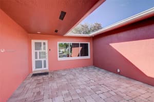 9410 NW 20th St, Pembroke Pines, FL 33024, Sold 01/15/21
