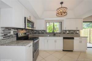 8411 SW 39th Ct, Davie, FL 33328, Sold 07/30/21