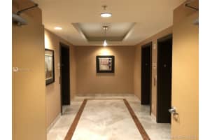 315 NE 3rd Ave, Fort Lauderdale, FL 33301, Sold 03/01/21