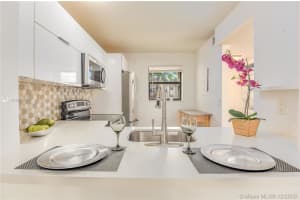 15801 W Waterside Cir, Sunrise, FL 33326, Sold 03/05/21