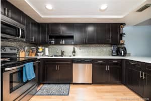 597 NW 98th Ave, Plantation, FL 33324, Sold 03/01/21