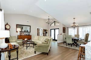 12760 SW 8th Ct, Davie, FL 33325, Sold 01/22/21