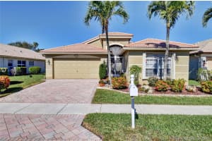 5879 Royal Isles Blvd, Boynton Beach, FL 33437, Sold 01/19/21
