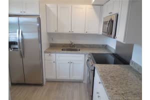 618 Euclid Ave, Miami Beach, FL 33139, Sold 04/28/21