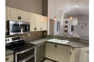 1549 Salerno Cir, Weston, FL 33327, Sold 01/05/21