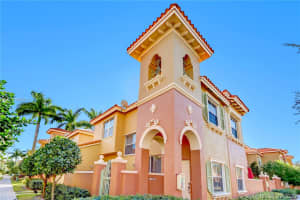 10632 SW 6th St, Pembroke Pines, FL 33025, Sold 01/29/21