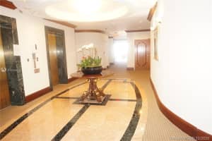 5757 Collins Ave # 305, Miami Beach, FL 33140, Sold 04/30/21