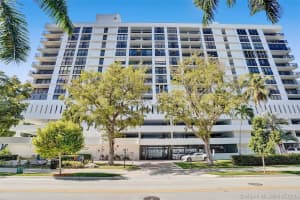17720 N Bay Rd, Sunny Isles Beach, FL 33160, Sold 03/24/21