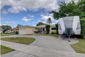 761 SW 54th Ave, Margate, FL 33068, Sold 02/04/21