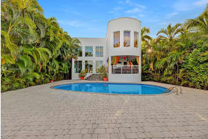 251 N Coconut Ln, Miami Beach, FL 33139, Sold 06/10/21