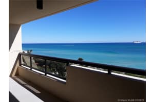 2555 Collins Ave, Miami, FL 33140, Sold 05/17/21