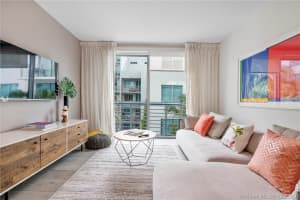 110 Washington Ave, Miami Beach, FL 33139, Sold 05/07/21
