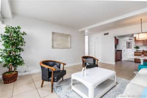 1430 Brickell Bay Dr, Miami, FL 33131, Sold 04/05/21
