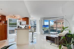110 Washington Ave, Miami Beach, FL 33139, Sold 04/30/21