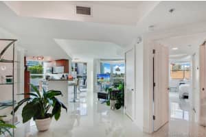 110 Washington Ave, Miami Beach, FL 33139, Sold 04/30/21