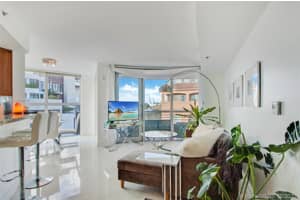 110 Washington Ave, Miami Beach, FL 33139, Sold 04/30/21