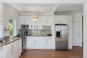 727 14th Pl APT 4, Miami Beach, FL 33139, Sold 02/08/21