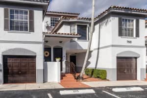 765 SW 148th Ave, Davie, FL 33325, Sold 04/09/21