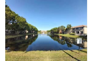 9101 NW 40th St, Sunrise, FL 33351, Sold 01/21/21