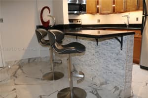 5050 NW 7th St, Miami, FL 33126, Sold 04/01/21