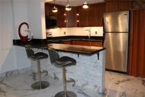 5050 NW 7th St, Miami, FL 33126, Sold 04/01/21