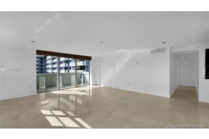 800 West Ave, Miami Beach, FL 33139, Sold 03/15/21
