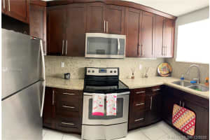 110 NW 114th Ave, Miami, FL 33172, Sold 01/29/21